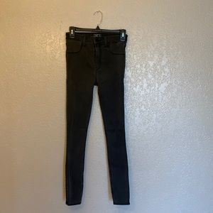 Abercrombie & Fitch jeans. Size 25/0 R. High rise jean legging.